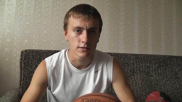 Уроки от Sky-Starа (Какой мяч выбрать для кручения?)---(1 серия) смотреть онлайн