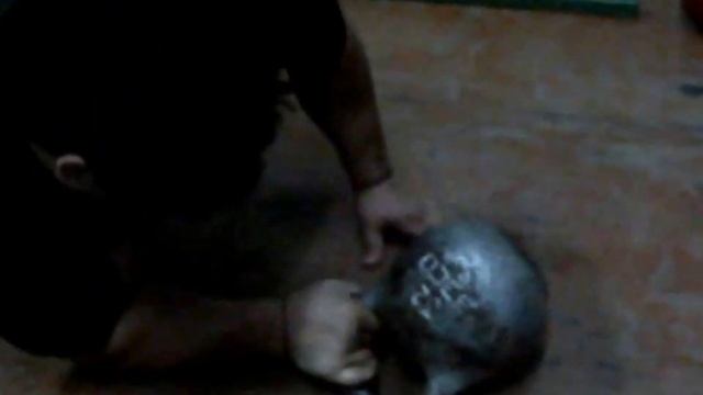 32kg kettlebell supinated wrist turn floor attempt.Попытка переворота 32кг гири на супинатор.Халадж смотреть онлайн