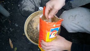 Плохо несутся куры? Витамины + немного о кормлении!