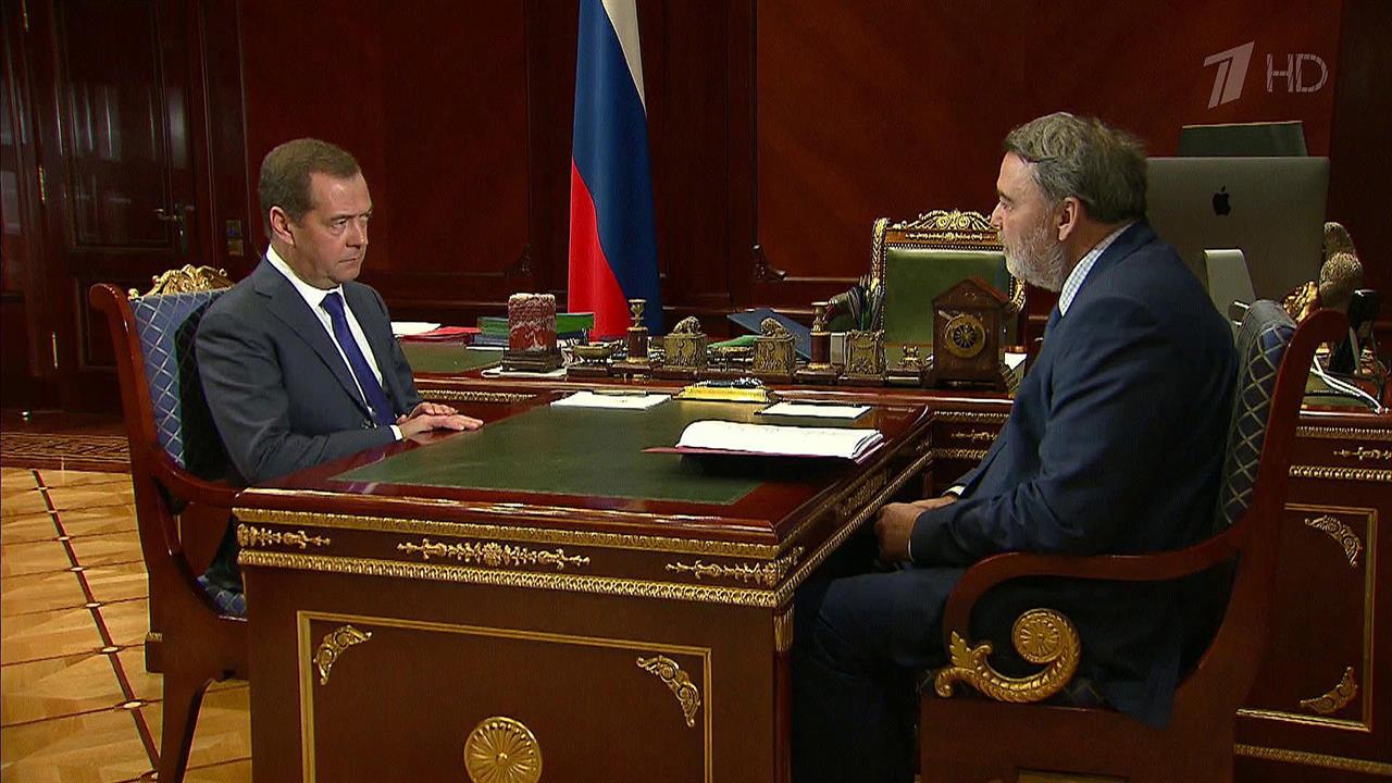 Поправки в законодательство позволят производить в...рубежных корпораций поставлять их в нашу страну
