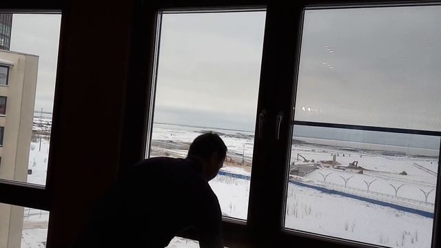 Моем окна в квартире после ремонта. смотреть онлайн