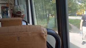 Троллейбус ЗиУ-682 по маршруту 6