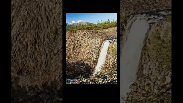 Звуки лесного водопада.