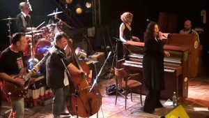Linda Gail Lewis with lotta shaking at Rockabilly Special Hasselfelde 2011