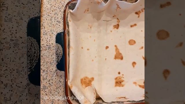 Сочная курица запеченная в духовке под нежным соусом