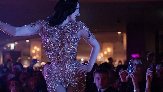 Стразы сваровски фото знаменитостей- Рианна, Дженифер Лопез и другие в откровенных платьях. смотреть онлайн