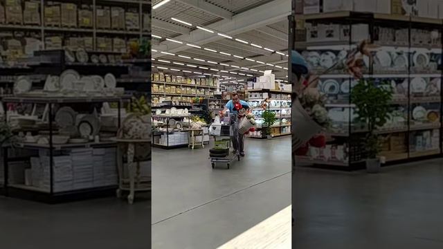 Хлеб 🍞 молоко!