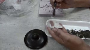 Декорируем глиняный горшок. Глина и молды.