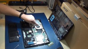 Acer Extensa EX215-51 215 15 laptop How to disassembly / upgrade RAM / SSD/ battery replacement /