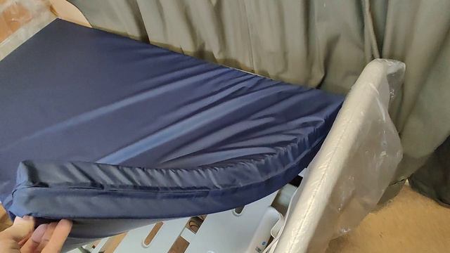 Матрас медицинский в непромокаемом съёмном чехле. смотреть онлайн