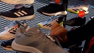 Распродажа кроссовок в BOYNER 2023. #турция #аланья #шопинг #boyner