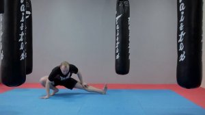 Растяжка ног в тайском боксе