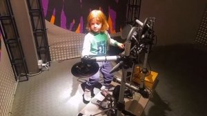 Юный барабанщик. Малыш-крутыш.