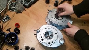 Мотоцикл Урал. #24. Эксперимент по восстановлению зазоров в направляющих клапанов без замены втулок