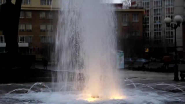 Фонтаны включили, Сыктывкар апрель 2014 смотреть онлайн