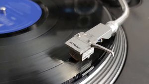 Картридж МС типа AUDIO-TECHNICA AT33E