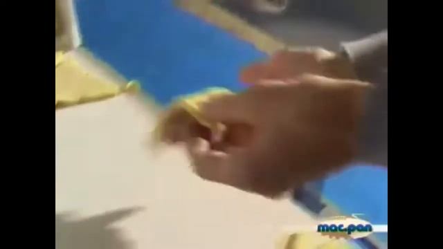 Тестозакатки круассанов фирмы Mac Pan модель FCC на подставке с колесиками. +7-919-382-1601 смотреть онлайн