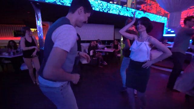 Denis Savchenko & Elena Matvienko / Сальса в Харькове смотреть онлайн