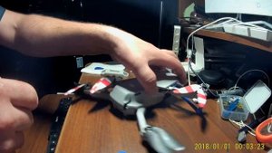 Разборка дрона DJI Mavic Mini и снятие камеры после падения.