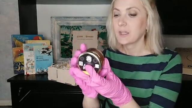 ?АСМР мед (ем мед? и другие вкусняшки). Итинг меда и тихий шепот в новом АСМР видео для расслаблени смотреть онлайн