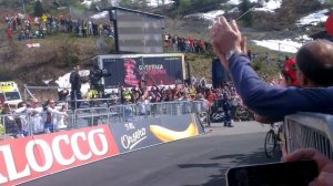 Fabio Aru all'arrivo a Montecampione