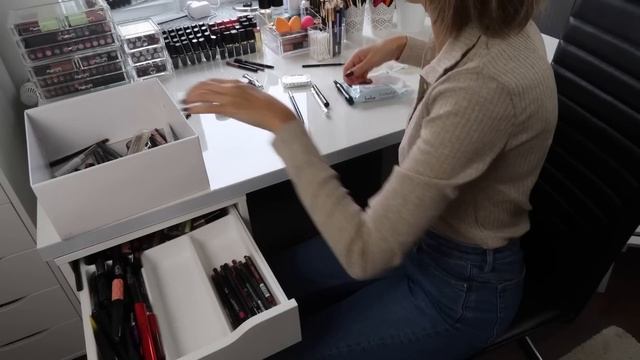 ОРГАНИЗАЦИЯ И РАЗБОР МОЕГО ТУАЛЕТНОГО СТОЛИКА | MrsWikie5 смотреть онлайн