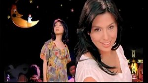 "It's A Small World" by Johnny Yim - SMALL WORLD opening in Disneyland Hong Kong