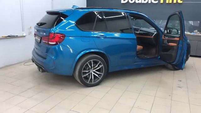 БМВ на тюнинг! Двойная тонировка передних стекол без штрафов! смотреть онлайн