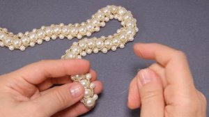 КАК СДЕЛАТЬ КОЛЬЕ ИЗ БИСЕРА И БУСИН  СВОИМИ РУКАМИ / HANDMADE NECKLACE OF BEADED