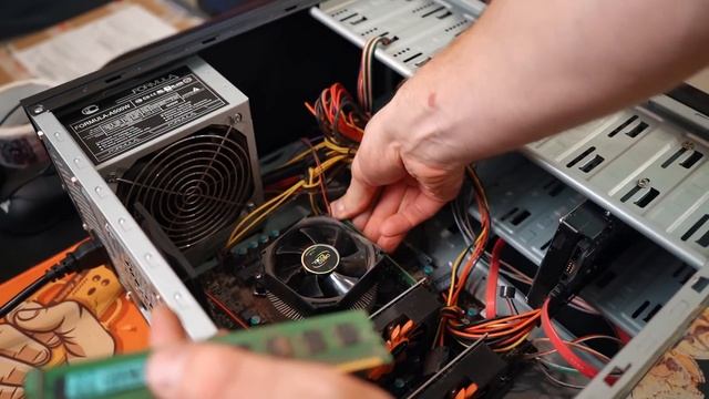 Купил 14 компов за 36000 рублей не включая! Сколько заработал?)?? смотреть онлайн