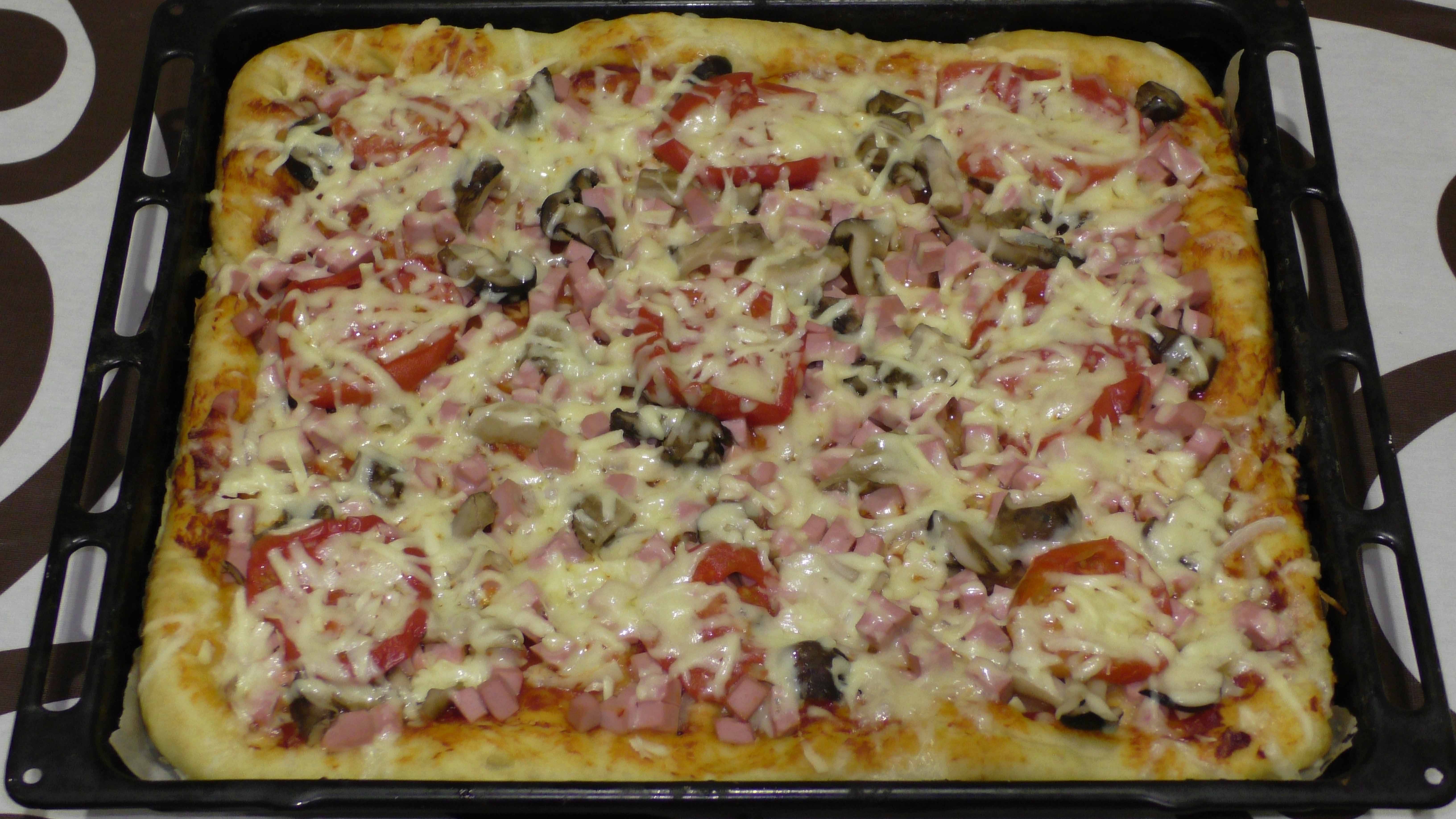 рецепт домашней пиццы в духовке с колбасой и сыром без дрожжей фото 20