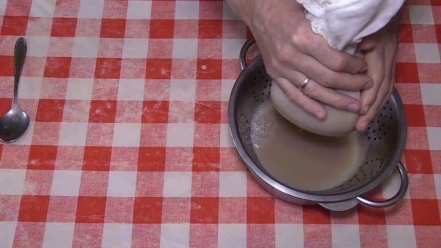 ЧЕМ ЗАМЕНИТЬ КРАСНУЮ ИКРУ НА ПРАЗДНИЧНОМ СТОЛЕ. Как засолить икру трески в домашних условиях смотреть онлайн