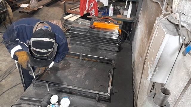 Производство опор для столов, стол обеденный в стиле лофт