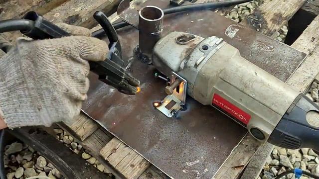 Зернодробилка из болгарки. Самый простой способ. смотреть онлайн