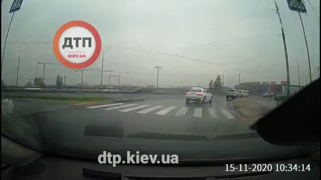Милые бранятся только тешатся: небольшой дорожный конфликт без трупов в Киеве