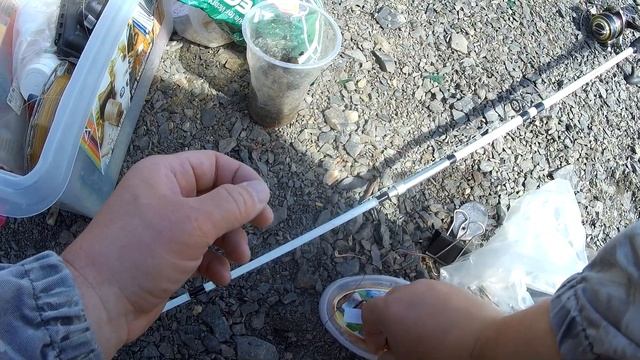 РЫБА КИШИТ! КЛЕВ КАСАТКИ И КАРАСЯ. Рыбалка на Амуре смотреть онлайн