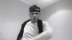 Роман Селецкий "Колбаса"
(пародия на Матранга- "Медуза")