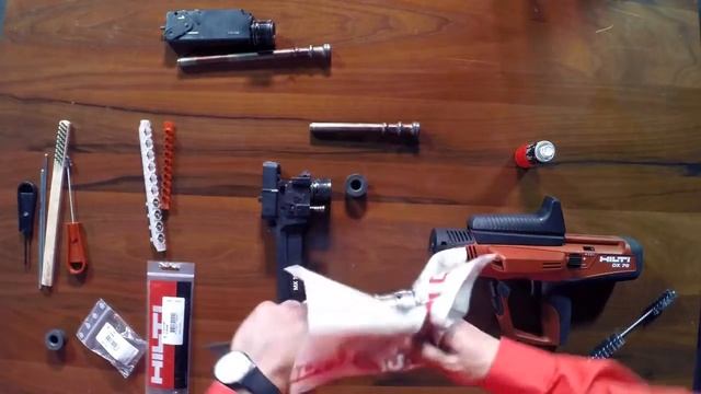 Hilti DX 76: Обслуживание смотреть онлайн