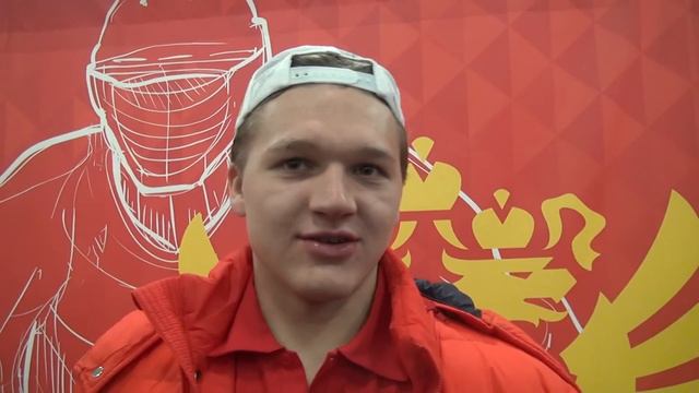 "Я - веселый человек. Не ездить же по льду с каменным лицом?" (интервью Капризова) смотреть онлайн