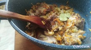 Тушёная  картофель с мясом со сметаной