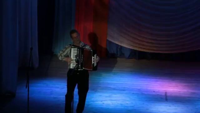 KumparsitaNaumik смотреть онлайн