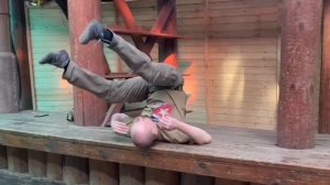 Хрестоматия движения. Специальная акробатика.Перекат вбок.