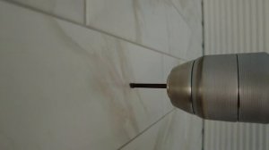 ЮЖНЫЙ МАСТЕР / КАК ПОВЕСИТЬ ЧАСЫ НА ПЛИТКУ ? НАШИ ХЛОПОТЫ