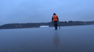 Рыбалка по первому льду 2022! Озеро Раздолинское!