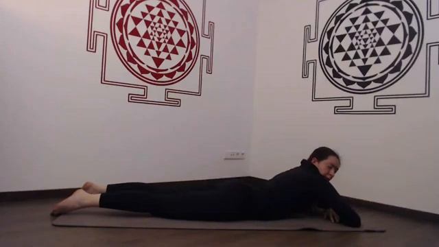 Хатха Йога, Медитация. Занятие онлайн 11.05.20. Юля Шивакари. смотреть онлайн