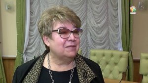 Григорий Артамонов вручил медаль «За безупречную службу» 1 степени Татьяне Дрожжиной