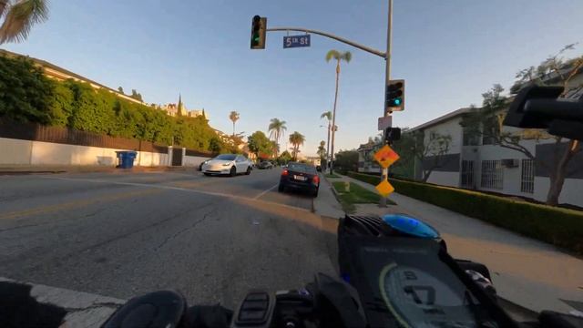 Трудные времена! Работа в США в доставке еды на электровелосипеде, город Лос-Анджелес. (56) смотреть онлайн