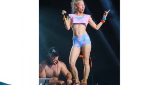 Yolandi Visser auf der Bühne