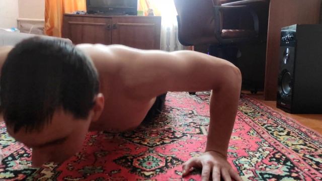 Как правильно отжиматься от пола что бы был результат!!! смотреть онлайн