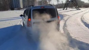 Испытание ларгуса на снегу